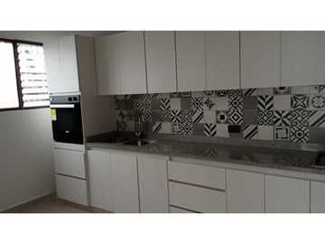 SE VENDE CASA VIA AL CLUB CAMPESTRE