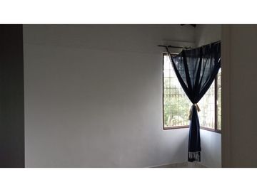SE VENDE CASA VIA AL CLUB CAMPESTRE