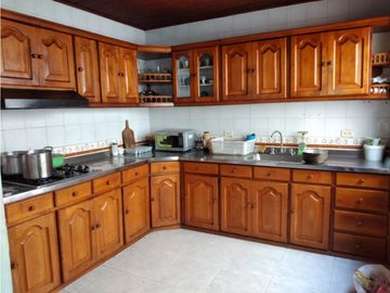 SE VENDE CASA EN BARRIO COSTA DE ORO DE  MONTERIA