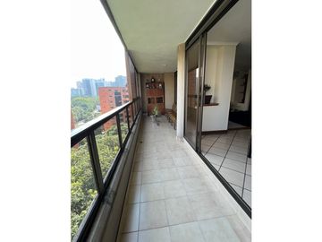 AMPLIO APARTAMENTO POBLADO AGUACATALA