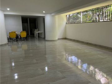 AMPLIO APARTAMENTO POBLADO AGUACATALA