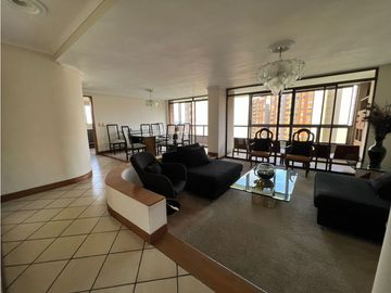 AMPLIO APARTAMENTO POBLADO AGUACATALA