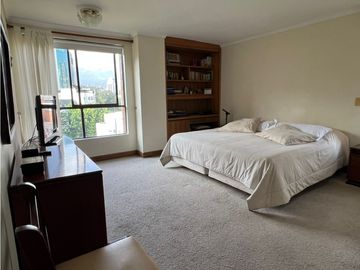 AMPLIO APARTAMENTO POBLADO AGUACATALA