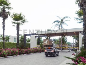 Venta Casa Moderna de Estreno en Urb. La Costa Samborondón