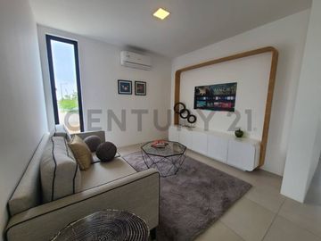Venta Casa Moderna de Estreno en Urb. La Costa Samborondón