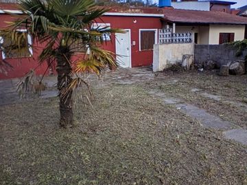Venta Terreno y 2 departamentos, Mar de Ajo.