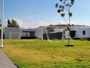 Casa en venta en Gran Capricho Cumbres del Lago Juriquilla, 4 recámaras, roof, alberca