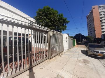 EL TABOR VENTA CASA Y 3 APTOS BARRANQUILLA COLOMBIA