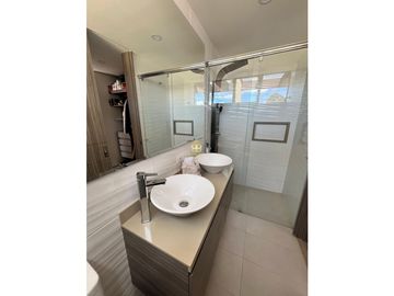 SE VENDE ESPECTACULAR CASA EN CHIA VEREDA LA BALSA