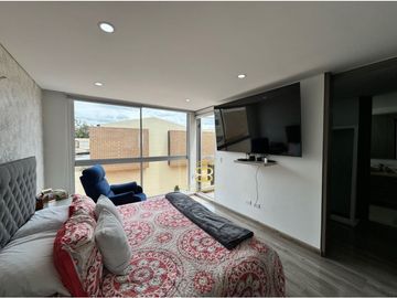 SE VENDE ESPECTACULAR CASA EN CHIA VEREDA LA BALSA