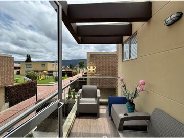 SE VENDE ESPECTACULAR CASA EN CHIA VEREDA LA BALSA