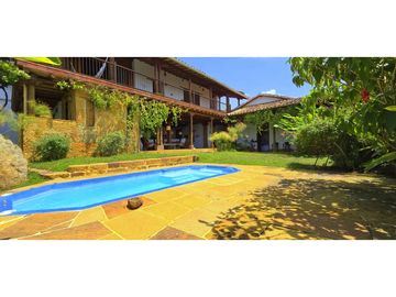 Vendo Casa Colonial Moderna Barichara