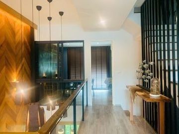 3 Bedroom Townhouse for sale at Loft Lane Lasalle