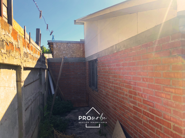 Casa en Venta en Huara / Ciudad Jardín 4