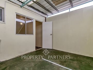 Venta de Casa para uso comercial a pasos de Avenida Brasil