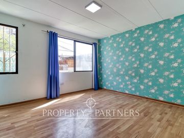 Venta de Casa para uso comercial a pasos de Avenida Brasil