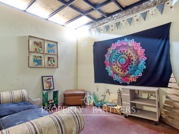 Venta de Casa para uso comercial a pasos de Avenida Brasil