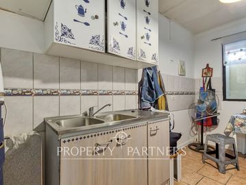Venta de Casa para uso comercial a pasos de Avenida Brasil