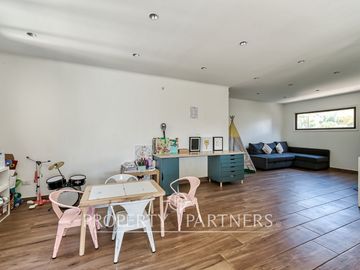 La Reserva. Casa moderna con impresionante vista al valle