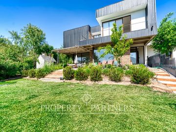 La Reserva. Casa moderna con impresionante vista al valle