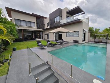 CASA DE 5 RECAMARAS EN VENTA EN RESIDENCIAL LAGOS DEL SOL CANCUN COLDWELL BANKER