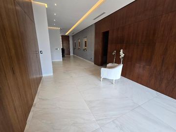 CASA DE 5 RECAMARAS EN VENTA EN RESIDENCIAL LAGOS DEL SOL CANCUN COLDWELL BANKER
