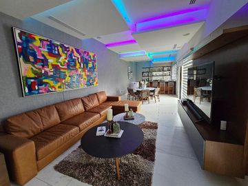 CASA DE 5 RECAMARAS EN VENTA EN RESIDENCIAL LAGOS DEL SOL CANCUN COLDWELL BANKER