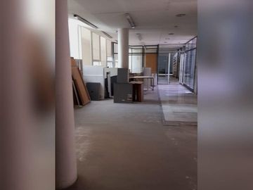 Edificio Corporativo en Venta - Oficinas - Av. Hipólito Irigoyen al 400