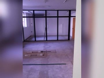 Edificio Corporativo en Venta - Oficinas - Av. Hipólito Irigoyen al 400