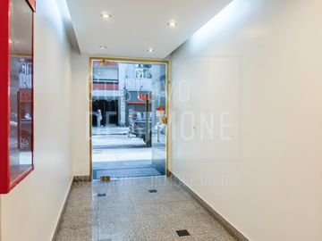Venta Departamento de 2 ambientes en  Las Cañitas