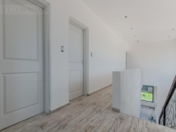 Casa en venta a Estrenar - El Canton - Islas PG