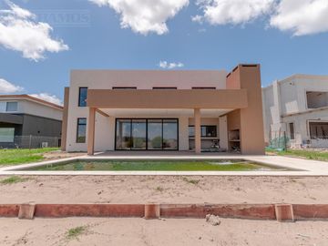 Casa en venta a Estrenar - El Canton - Islas PG