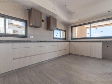 Casa en venta a Estrenar - El Canton - Islas PG