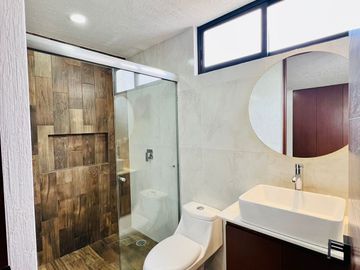 ESTRENA YA !! CASA EN PARQUE ZACATECAS , LOMAS DE ANGELOPOLIS ,UBICACIÓN IDEAL