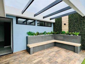ESTRENA YA !! CASA EN PARQUE ZACATECAS , LOMAS DE ANGELOPOLIS ,UBICACIÓN IDEAL