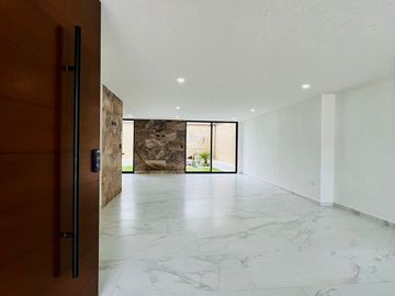 ESTRENA YA !! CASA EN PARQUE ZACATECAS , LOMAS DE ANGELOPOLIS ,UBICACIÓN IDEAL