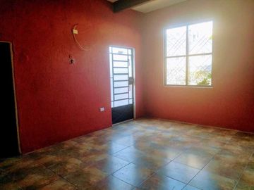 Casa de 4 recámaras en renta o venta en García Ginerés