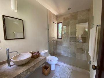 Bonita casa en venta en Villa Nautilus dentro de  Aldea Zamá, Tulum, Qroo.