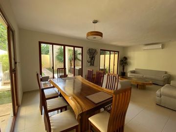 Bonita casa en venta en Villa Nautilus dentro de  Aldea Zamá, Tulum, Qroo.