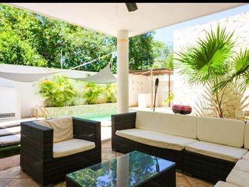 Bonita casa en venta en Villa Nautilus dentro de  Aldea Zamá, Tulum, Qroo.
