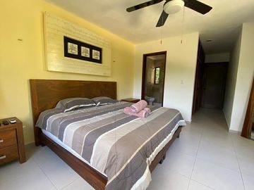 Bonita casa en venta en Villa Nautilus dentro de  Aldea Zamá, Tulum, Qroo.