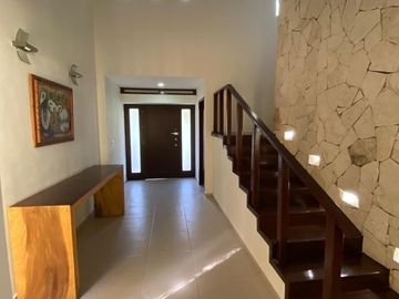 Bonita casa en venta en Villa Nautilus dentro de  Aldea Zamá, Tulum, Qroo.