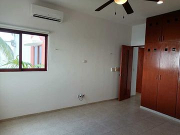 En Venta, Casa de un piso en Las Fincas, Temozón Norte Mérida, Yucatán (3Rec)