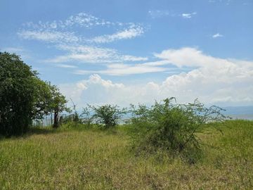 OPORTUNIDAD UNICA, CASA EN VENTA COMO TERRENO A LA ORILLA DEL LAGO DE CHAPALA.