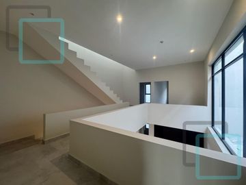 CASA EN VENTA MITICA ZONA CARRETERA NACIONAL SANTIAGO