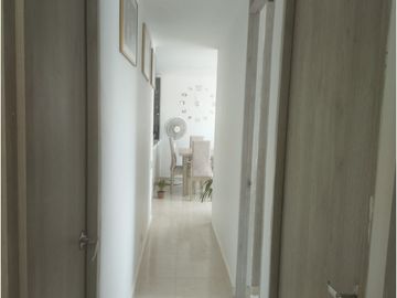 HERMOSO APARTAMENTO CONJUNTO BUHO, ALAMEDA DEL RIO, LADO SOMBRA