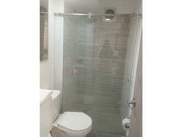 HERMOSO APARTAMENTO CONJUNTO BUHO, ALAMEDA DEL RIO, LADO SOMBRA