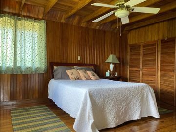 SE VENDE HERMOSA CASA ALTOS DE CERRO AZUL DE DOS PISOS 1317M2 YL