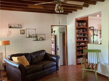 SE VENDE HERMOSA CASA ALTOS DE CERRO AZUL DE DOS PISOS 1317M2 YL