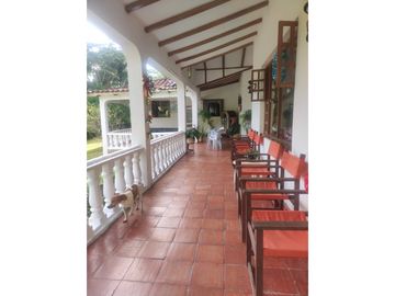 VENTA DE CASA CAMPESTRE EN VILLETA - CUNDINAMARCA    WM